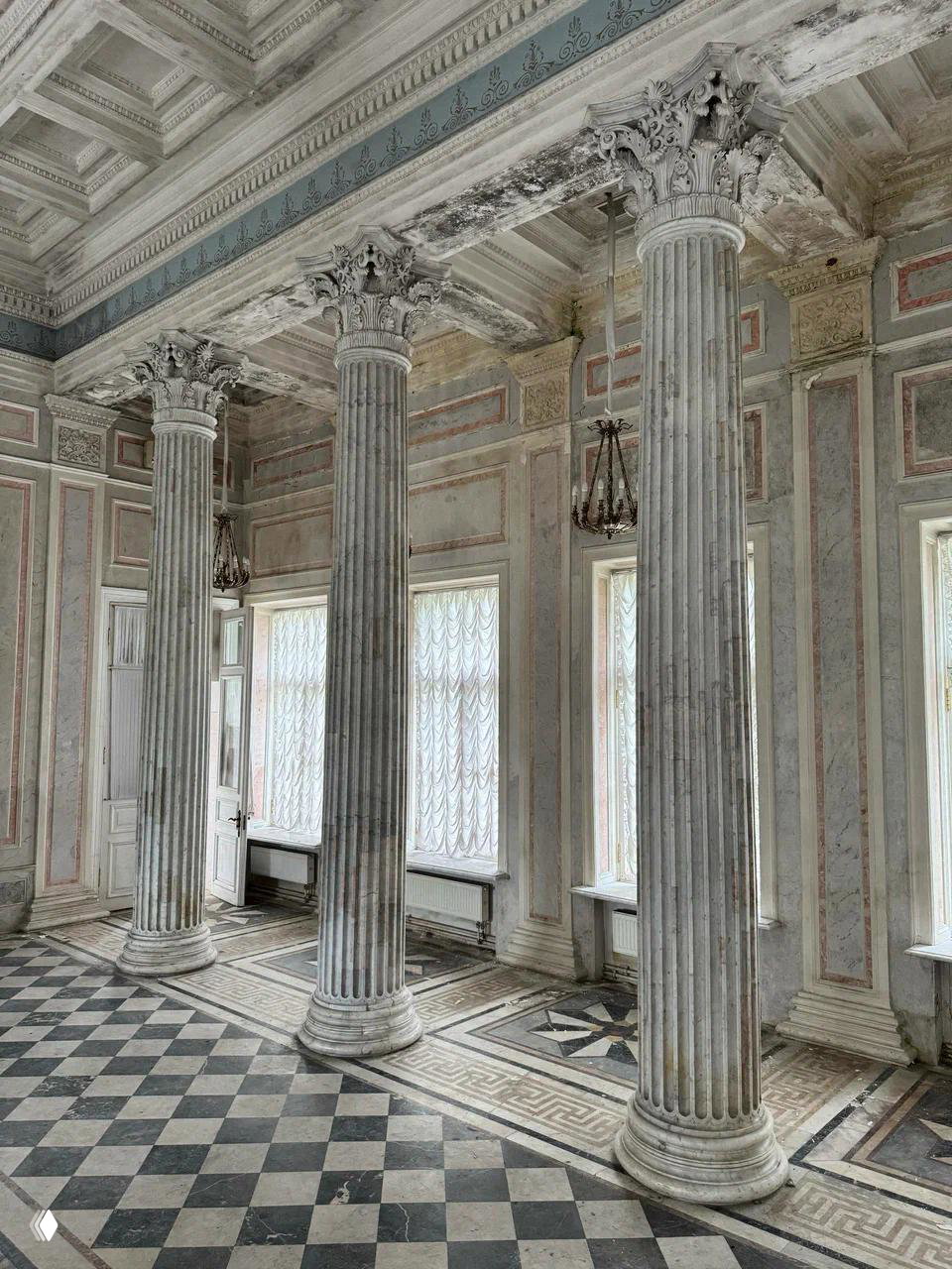 Бранч с лекцией петербургского экскурсовода