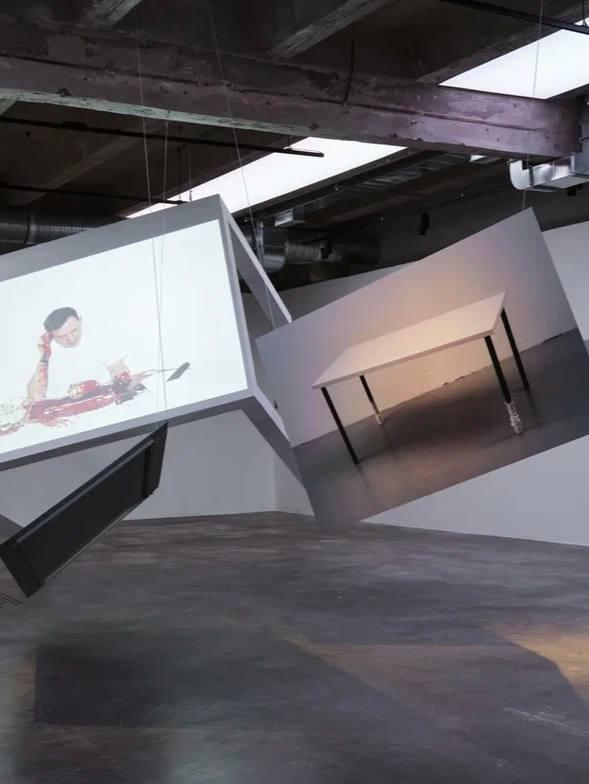 Идём в галерею Jessica