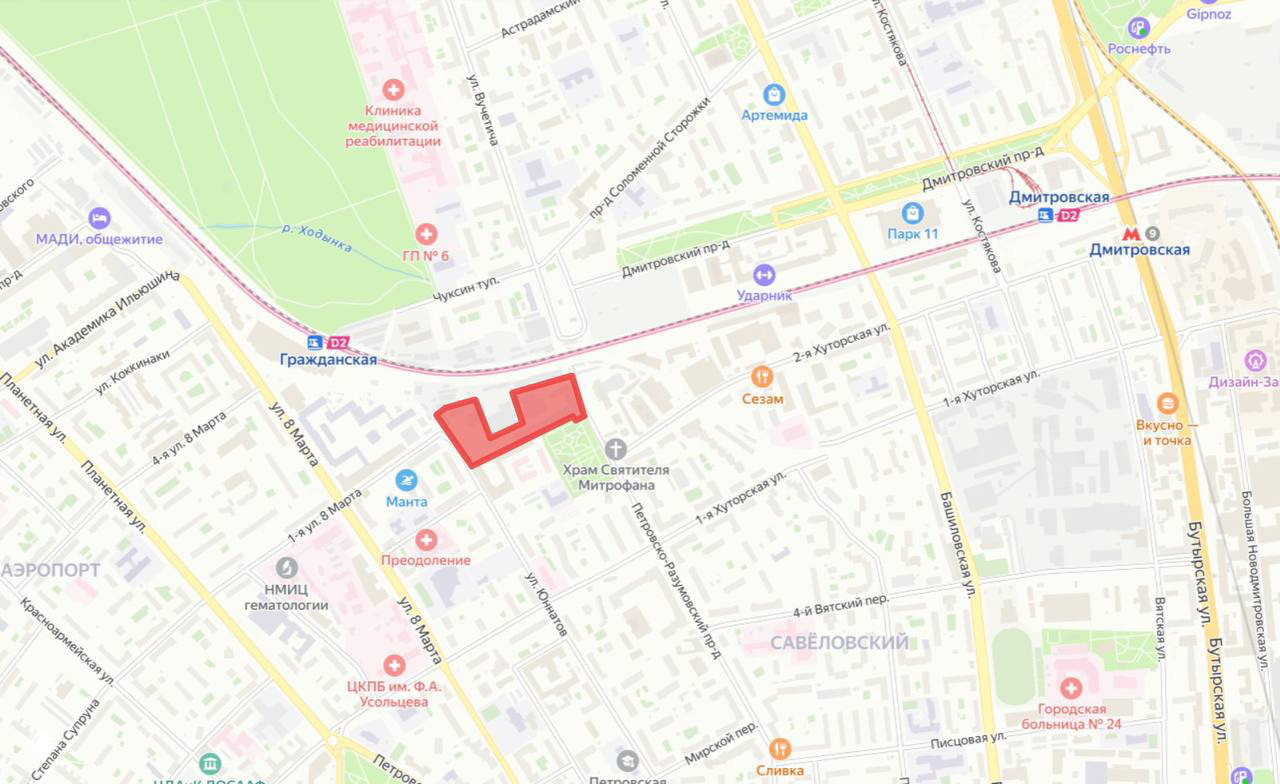 Карта Петровско‑Разумовского проезда в Москве с выделенным красным контуром участка под застройку; видны близлежащие улицы и метро.