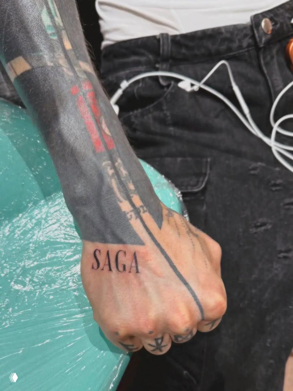 Machine Gun Kelly набил тату в честь дочки Саги