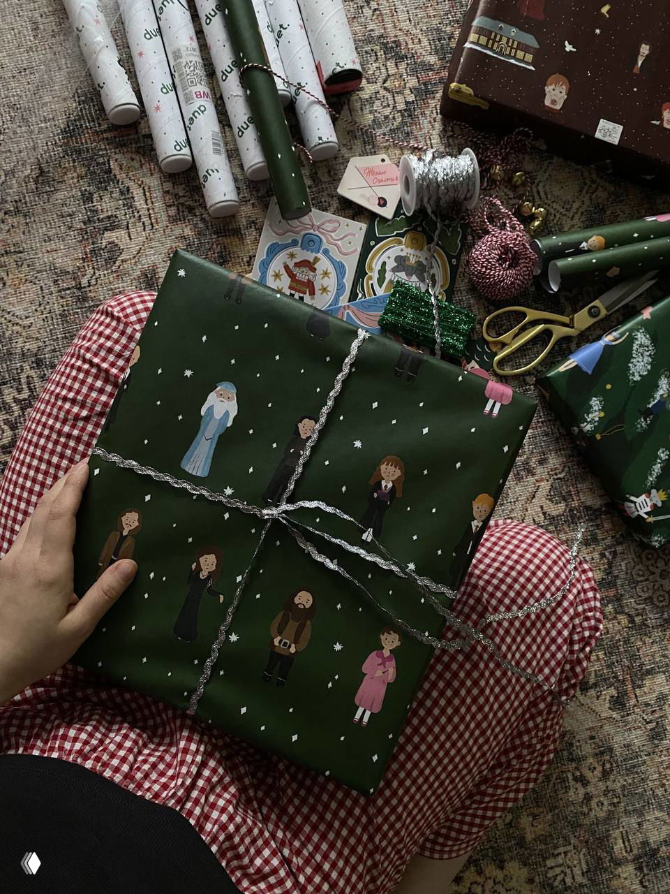 Идеи подарков для девушки на Новый год