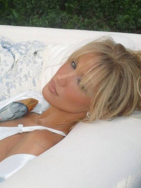 Белла Хадид в новом кампейне своего бренда