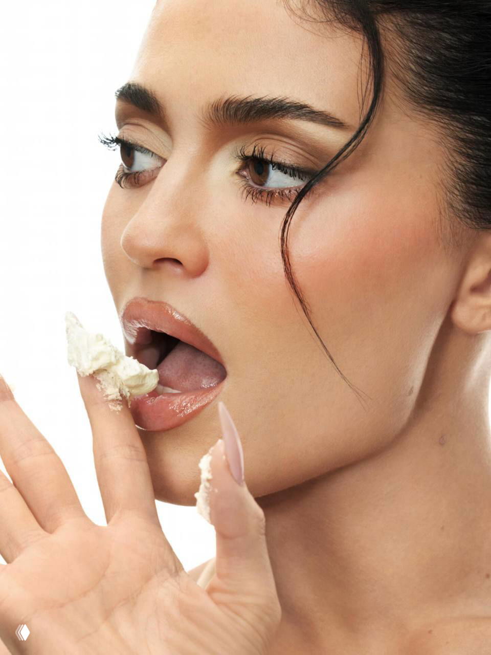 Кайли выпустила коллекцию Butter cake для губ