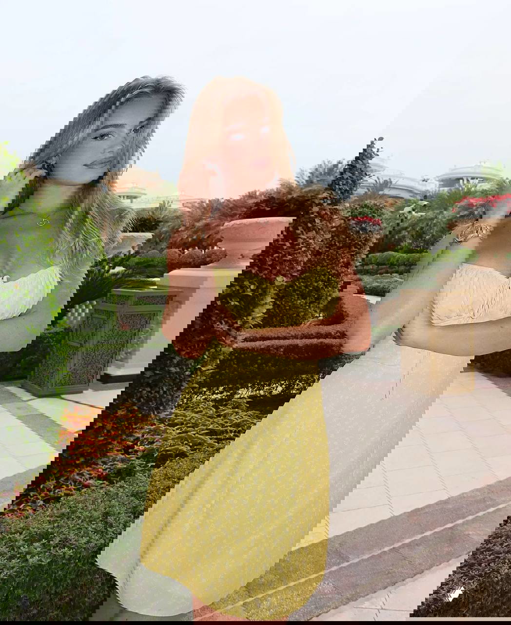 Валя Карнавал в центре обсуждений