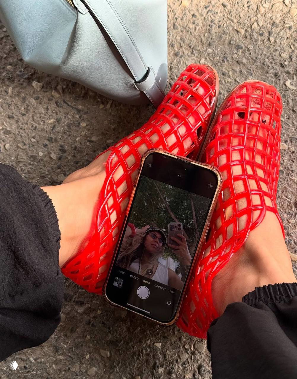 Этим летом носим jelly shoes