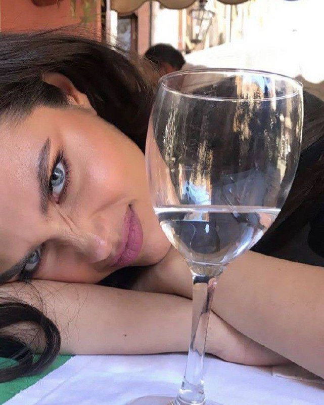 Венера в Козероге: макияж в стиле Ирины Шейк