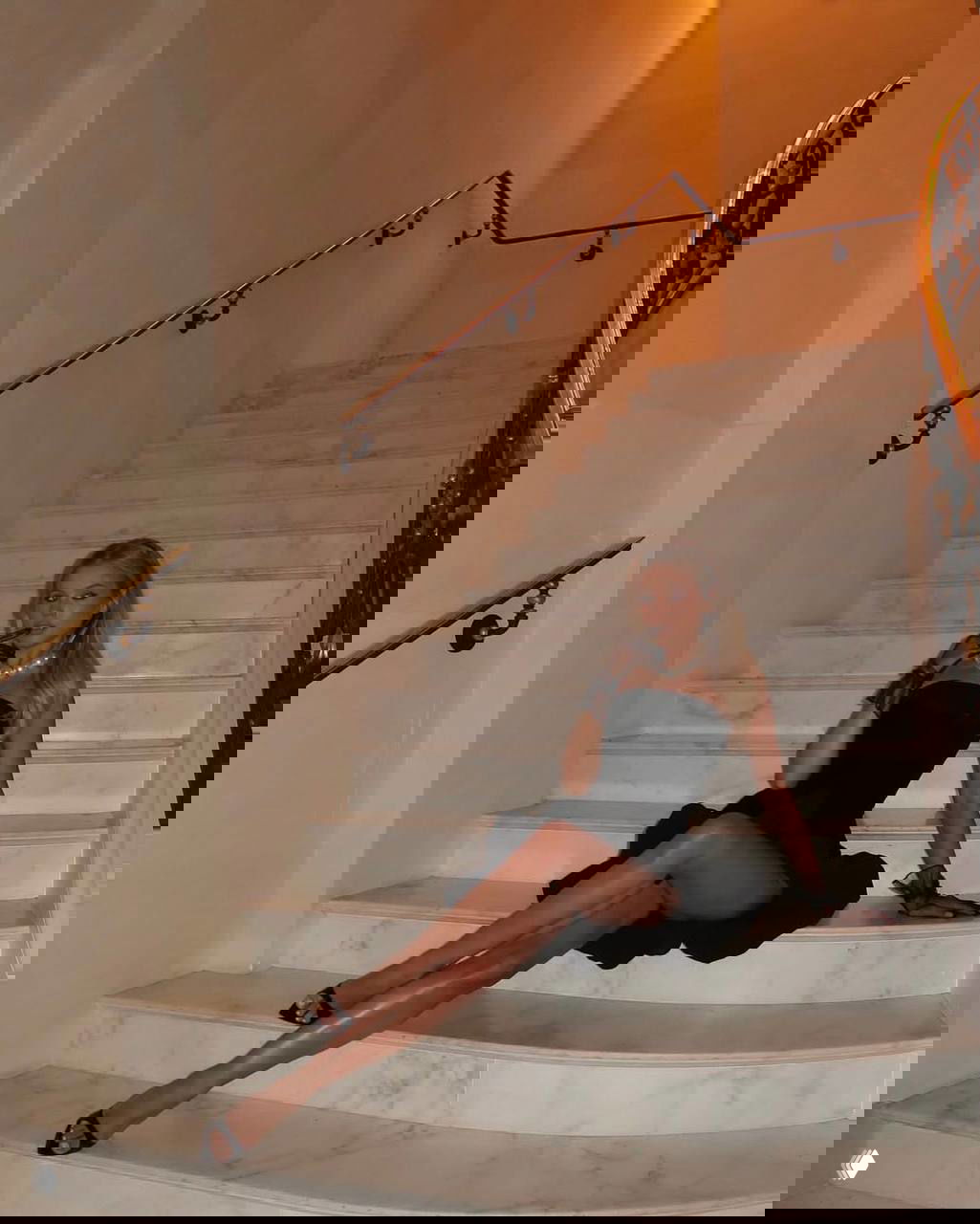 Образы Кати Мотовиловой: мюли и платья