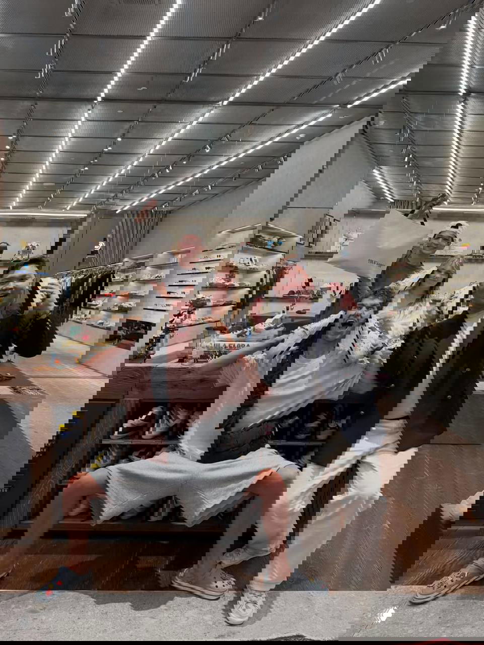 Акмаль с женой в свадебном путешествии в Куала-Лумпуре