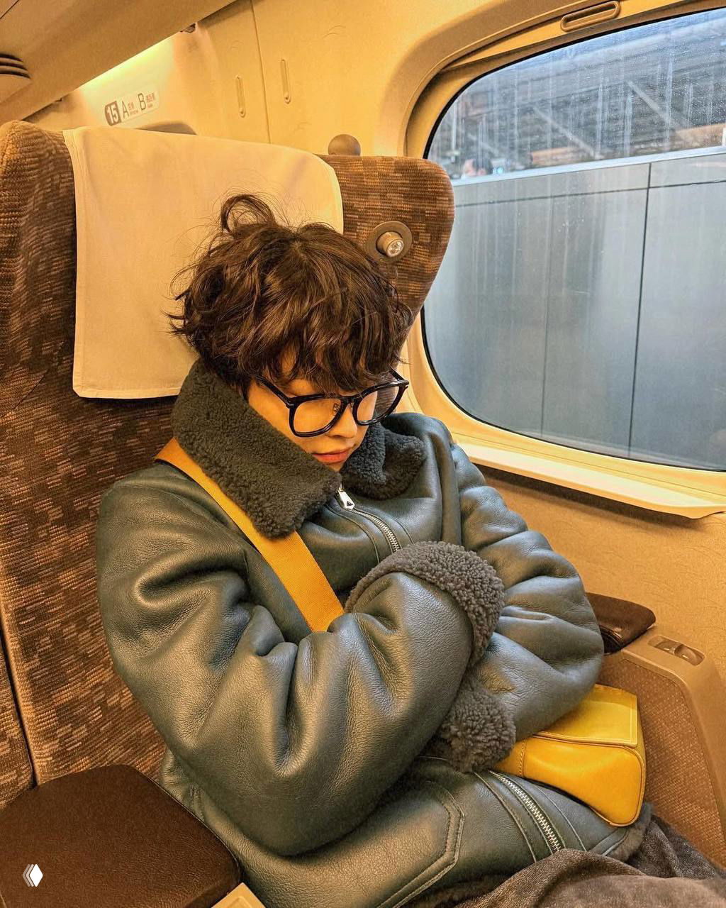 Хонджуну из ATEEZ — 27 лет