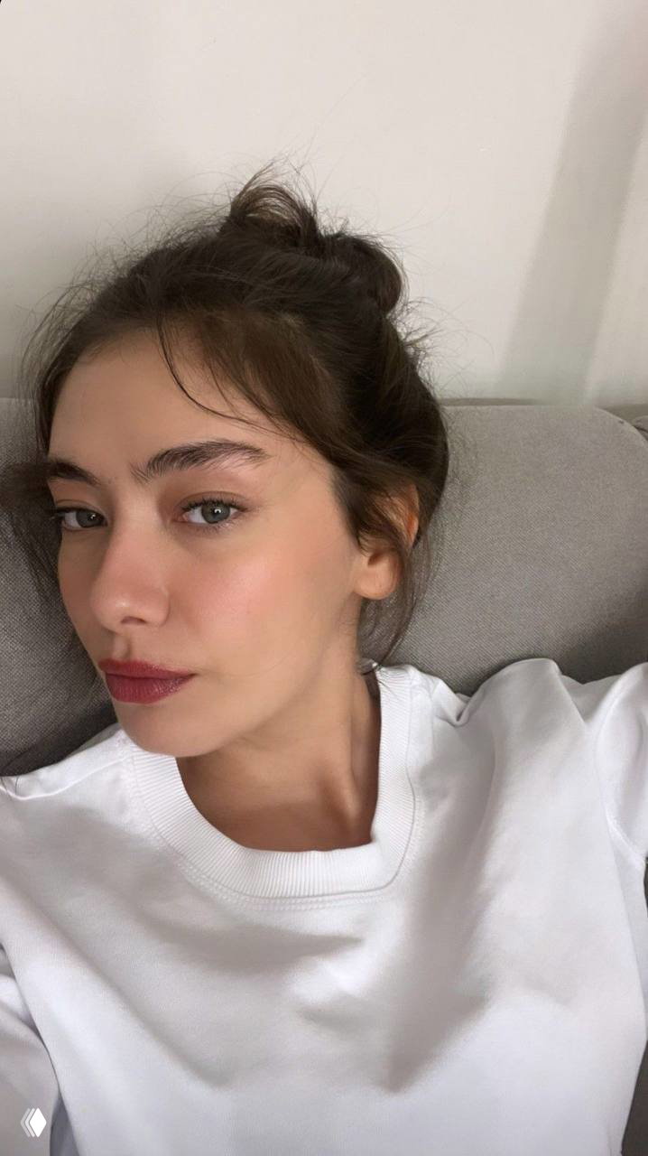 Неслихан Атагюль знает русский язык