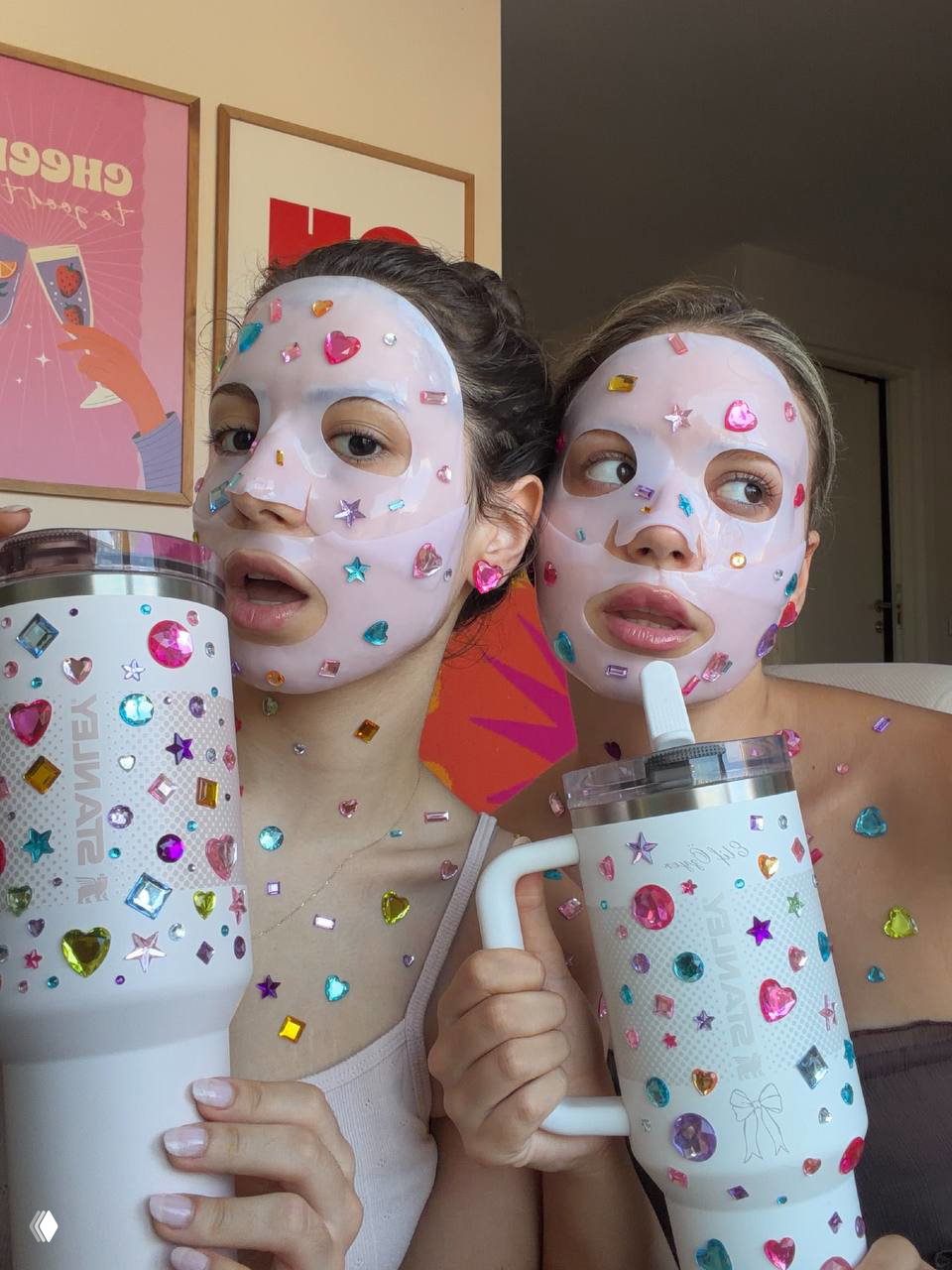 Кристалломания: bedazzling и rhinestone‑maxxing