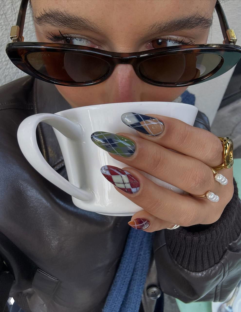 Ногти с узором аргайл