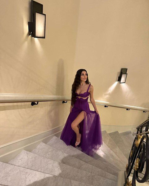 Наряды Ханде Эрчел для новогодней ночи