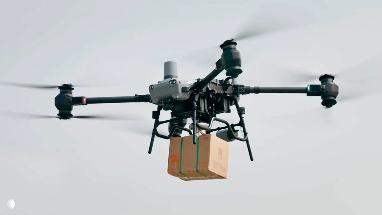 Дрон‑доставка документов стартовала в России!