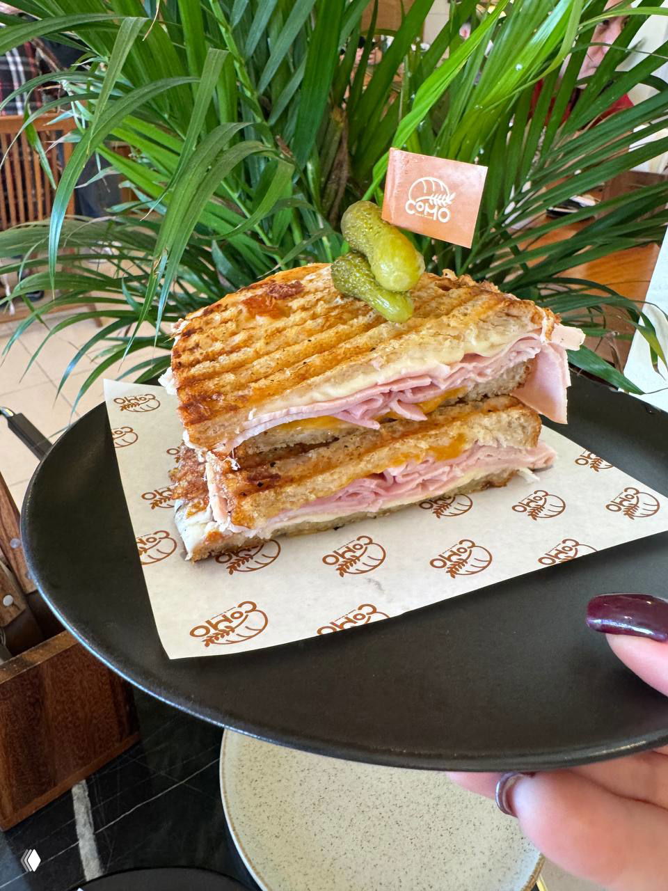 COMO — место для завтрака и своя пекарня