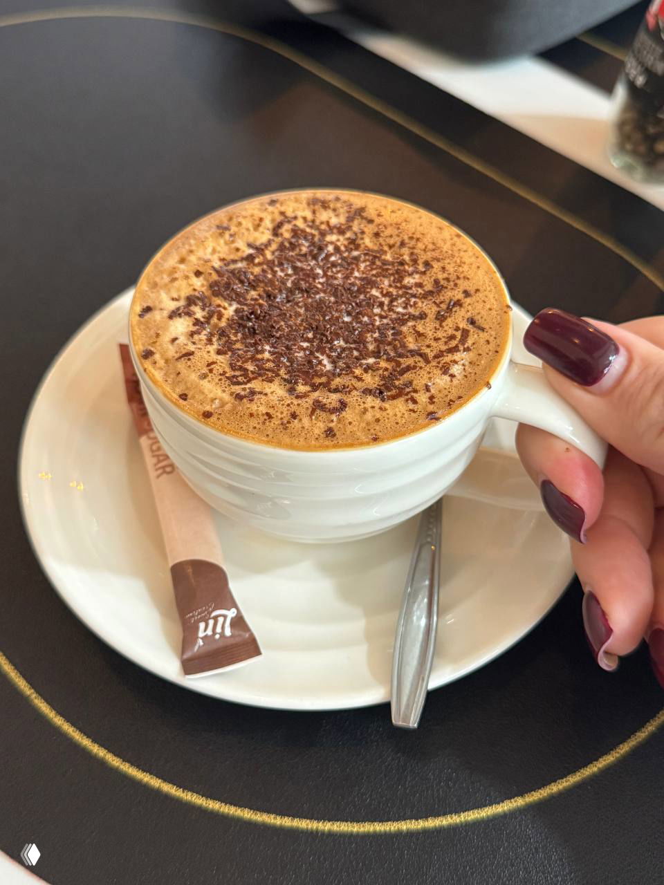 Mocha в Jolly — 120 бат, тёртый шоколад