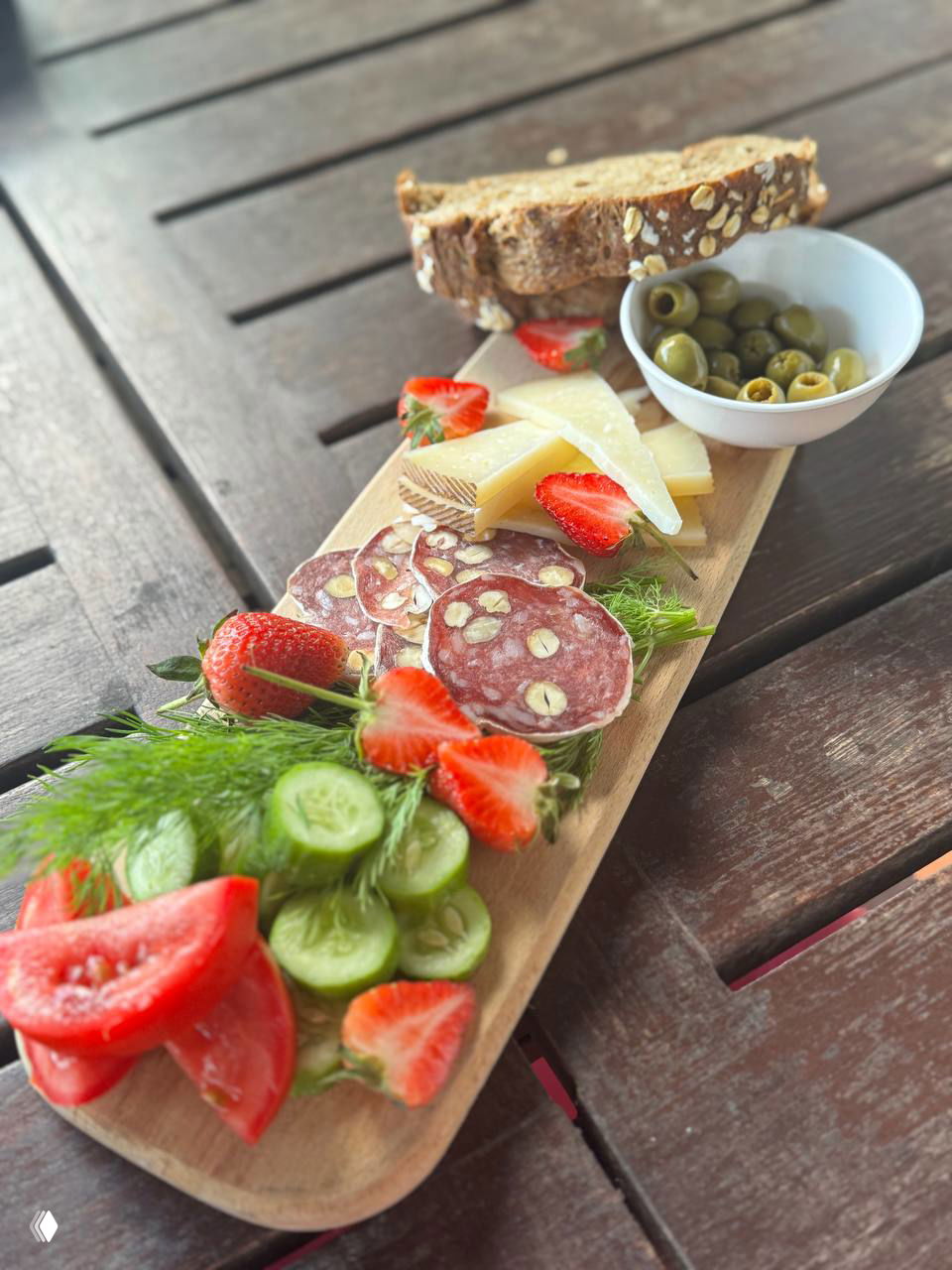 Ресторатор вечно ест.