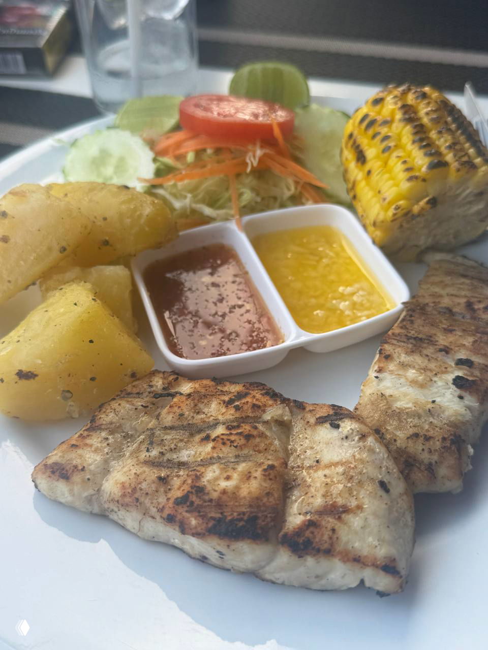 Акула в Samui Home — стейк в Чавенге