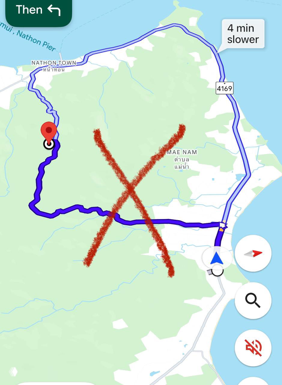 Скриншот карты с отмеченной дорогой и красным крестом — предупреждение о непроезжей дороге, показанной автором в посте.