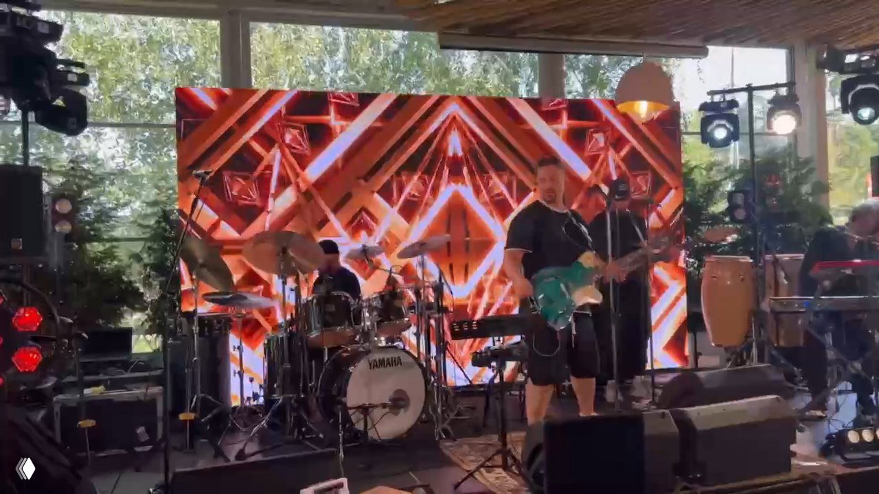 Светодиодный экран для сцены