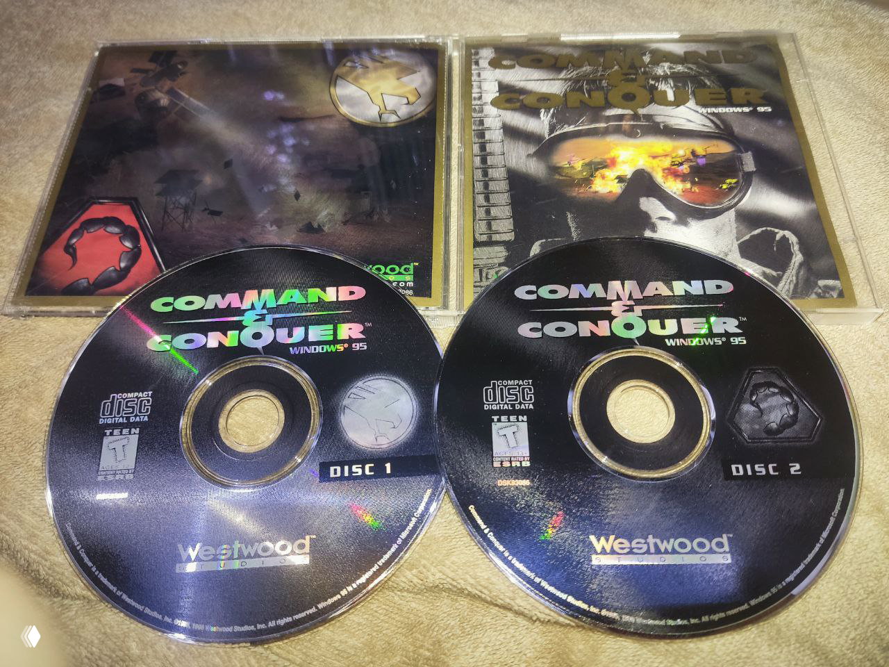 Command & Conquer Gold — Windows '95 (1996)