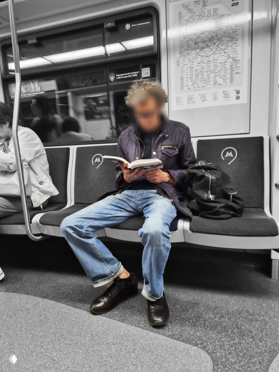 Книжный вагон: Пако Аррайя и мартовские чтения