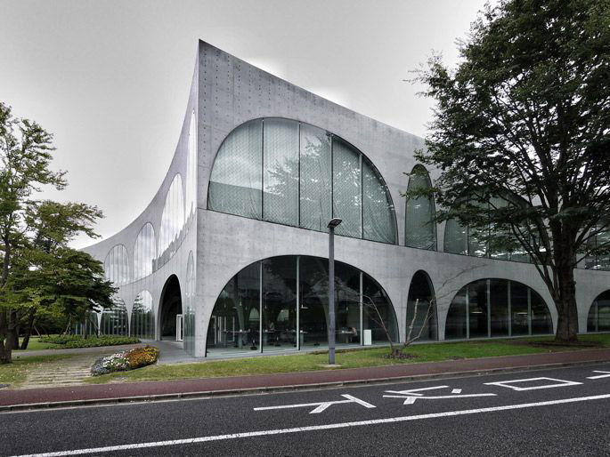 Библиотека университета искусств Тама, Токио