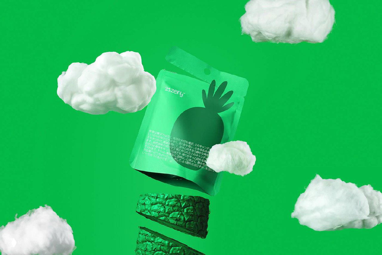 Паттерн из силуэтных иллюстраций и элементов упаковок на ярком зелёном фоне — повторяющиеся формы и графические мазки в проекте Zzzeny.