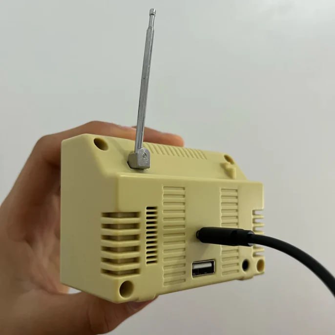 Телевизор для ретро‑мультфильмов в кармане