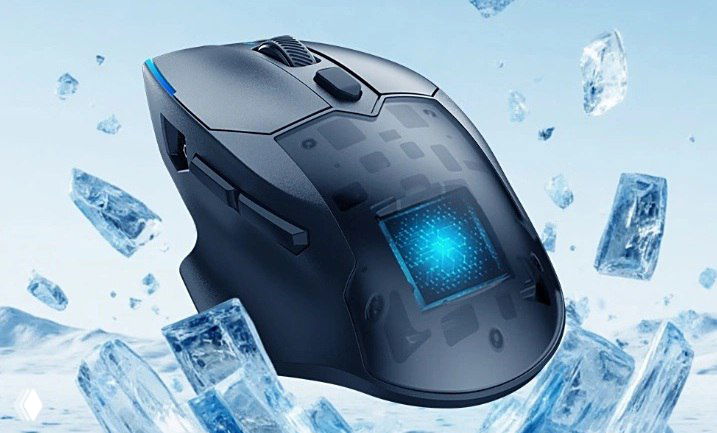 Серая игровая мышь Black Shark на фоне льдин; виден охлаждающий модуль с синим свечением и подсветка, иллюстрация режима охлаждения TempX.