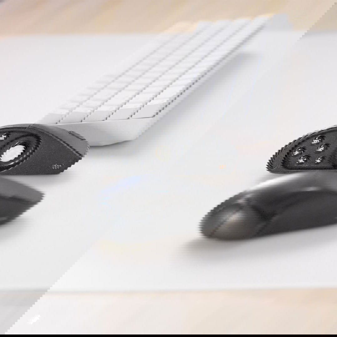 Мышку-геймпад показали Pixelpaw Labs