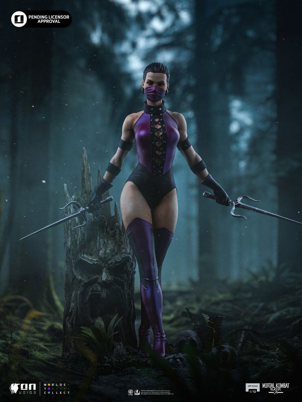 Милина на диораме в мрачной лесной атмосфере: туман, расчленённые коряги и студийное освещение подчёркивают масштаб и настроение композиции.