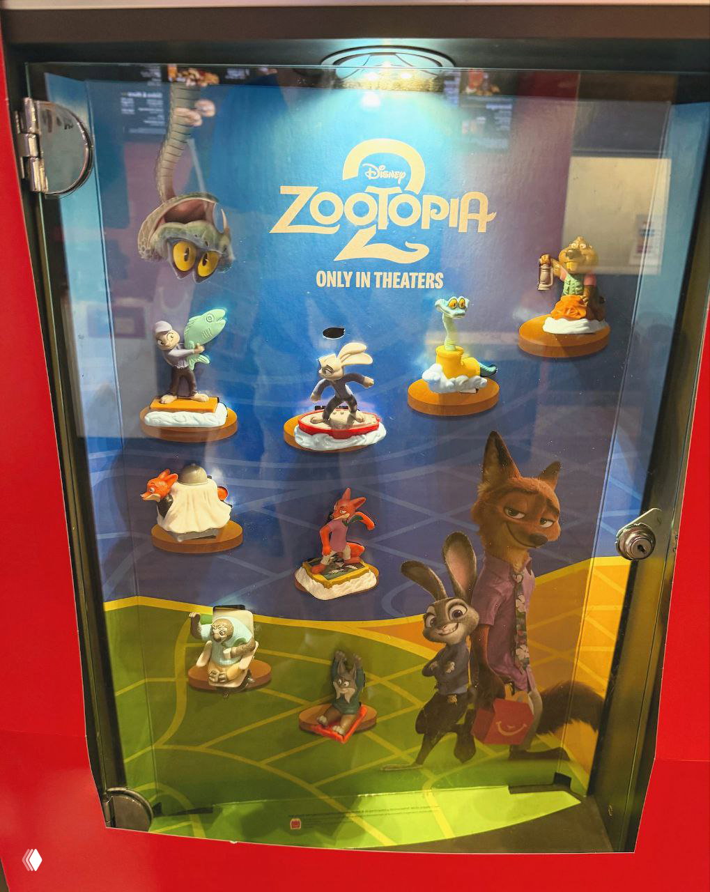 Макдоналдс в Китае выпустил Хэппи Мил «Зверополис 2»