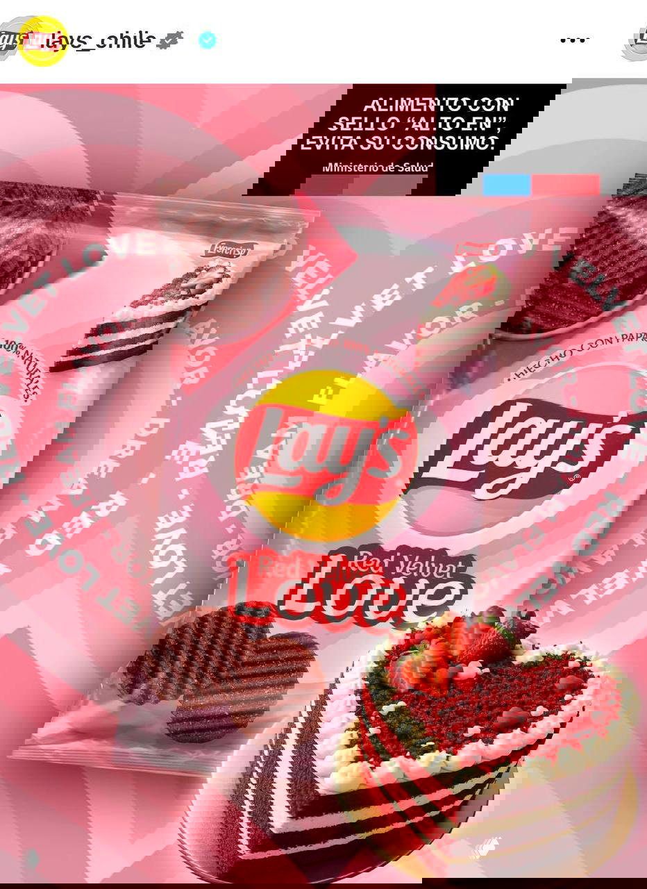 Lay’s в Чили выпустил Red Velvet — красные чипсы