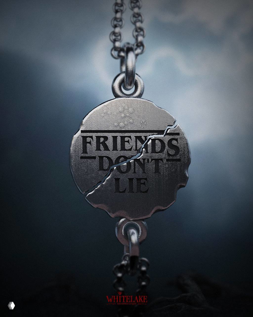 Кулоны White lake shop: «Friends don’t lie» и вафля Оди
