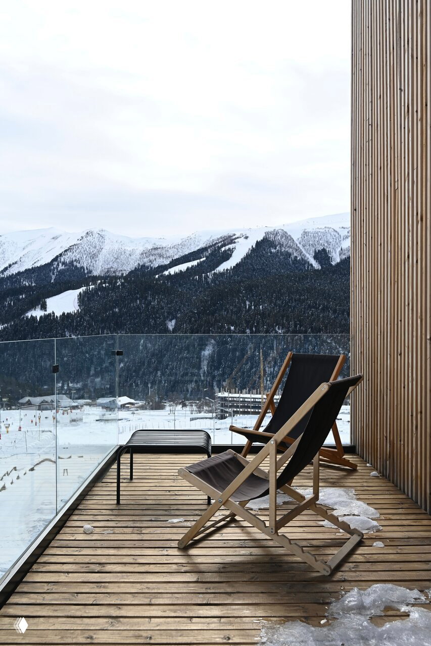 Ski-in/Ski-out отель в Архызе: подпишитесь на канал