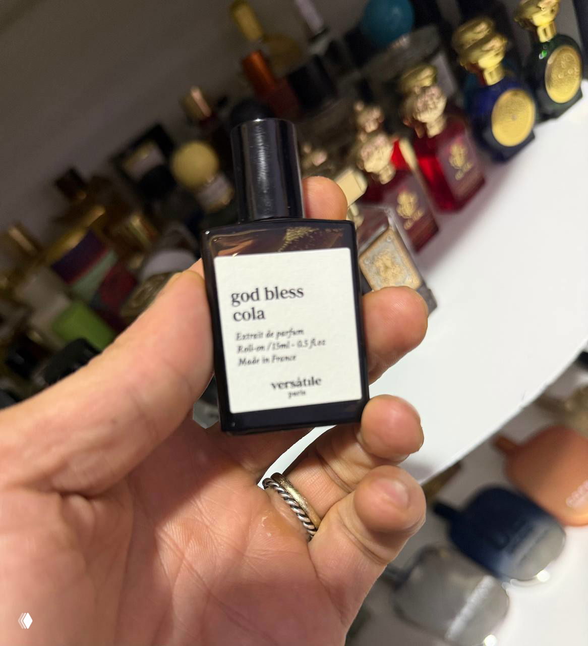 God bless cola — Versatile Paris