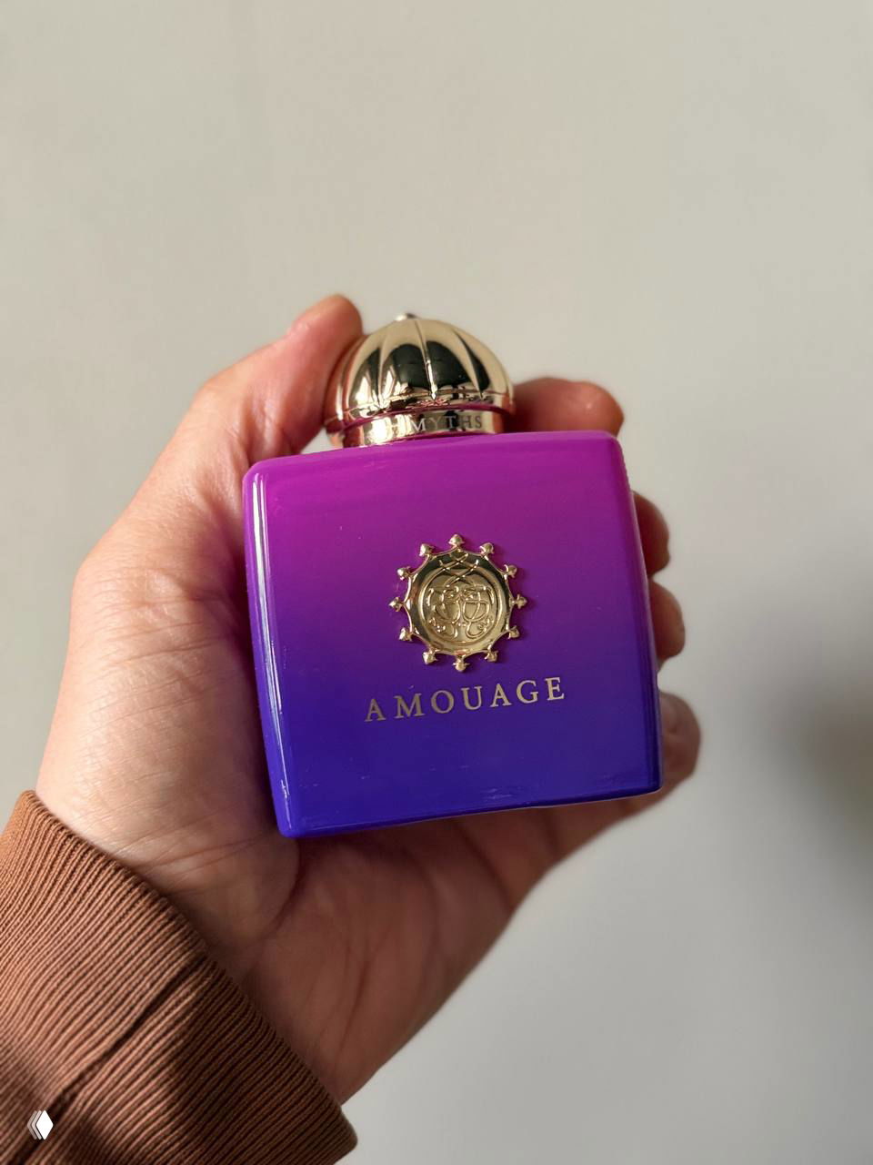 Myths Woman Amouage — аромат утра