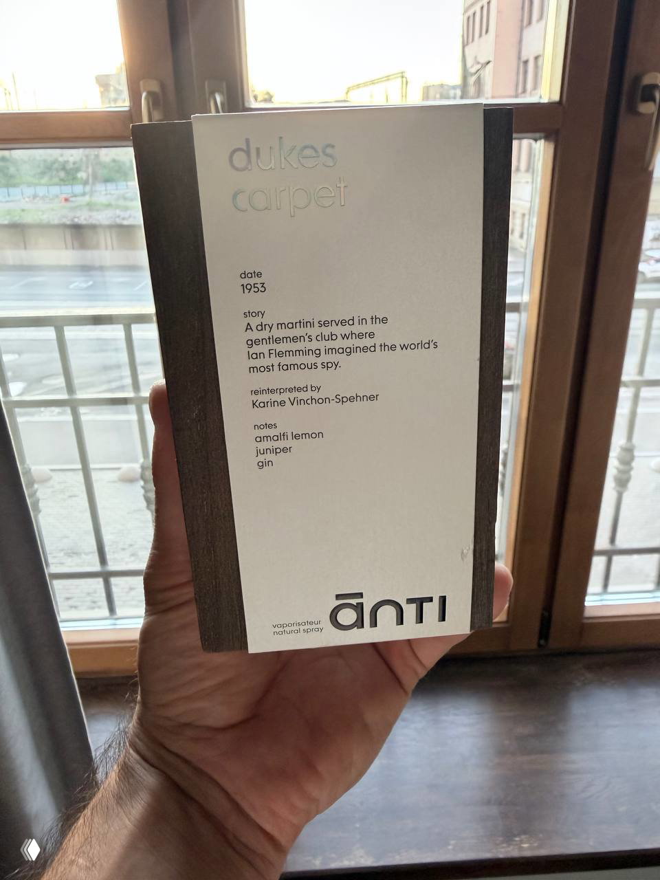 Dukes Carpet Anti — джин‑тоник в парфюме