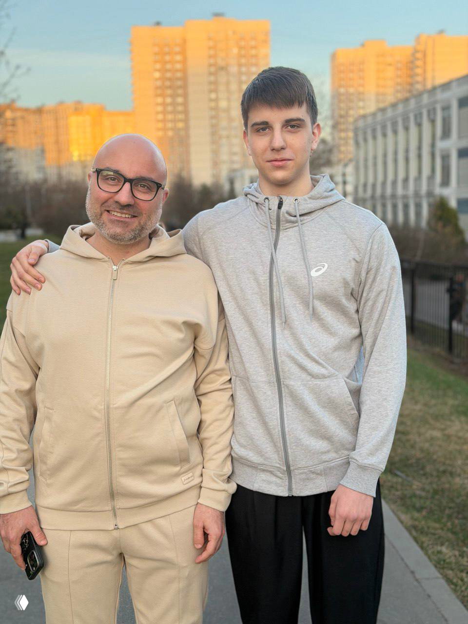 Друзья, сегодня моему сыну Мохаммеду 16 лет