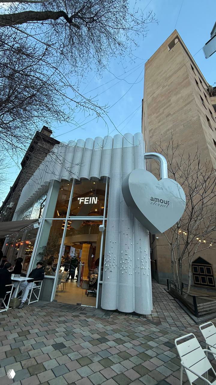 Инстаграмная кофейня в Ереване