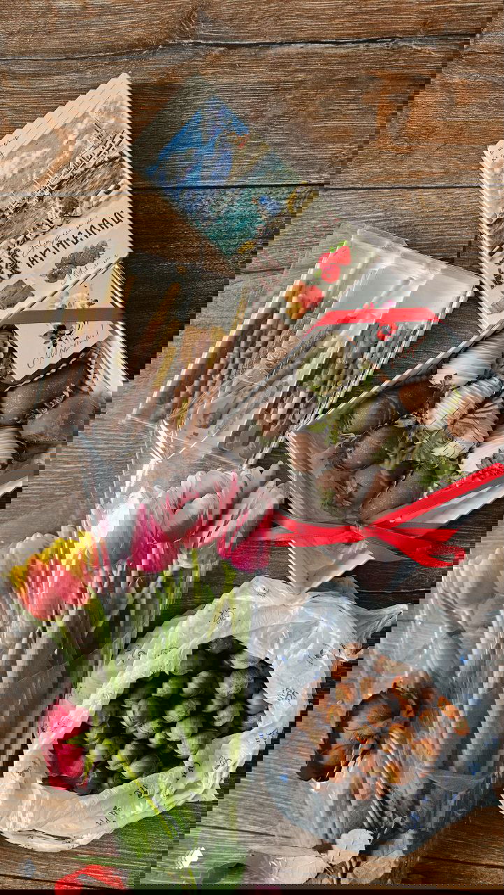 Подарки на 8 Марта на английском