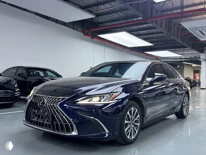 Lexus ES 200 Premium Edition 2022 (Китай)