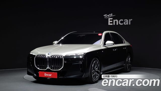 BMW 7 Series 740d xDrive M Sport | 2025 (Корея)
