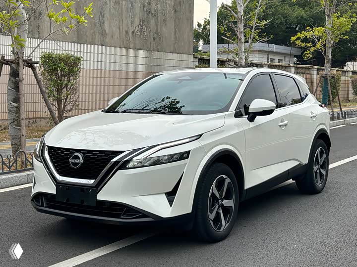 NISSAN Qashqai 1.3T CVT Luxury Edition 2024