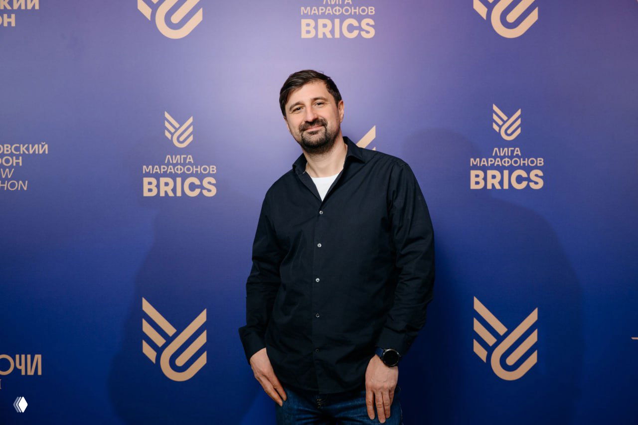 Многорукий-многоног маркетолог или динозавр?