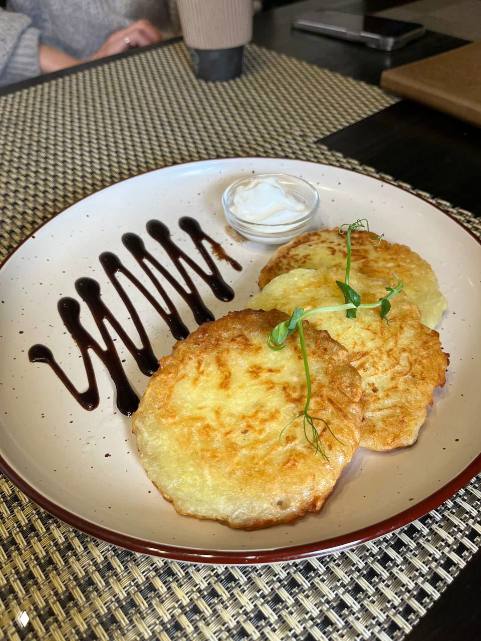 Кафе у Гердавы и пекарня Шадлен в Железнодорожном