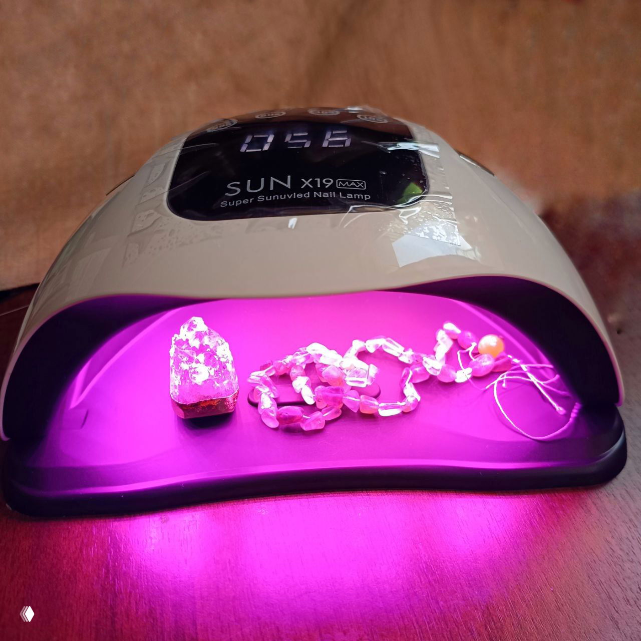 Ваш маникюр прольет свет на секреты камней!