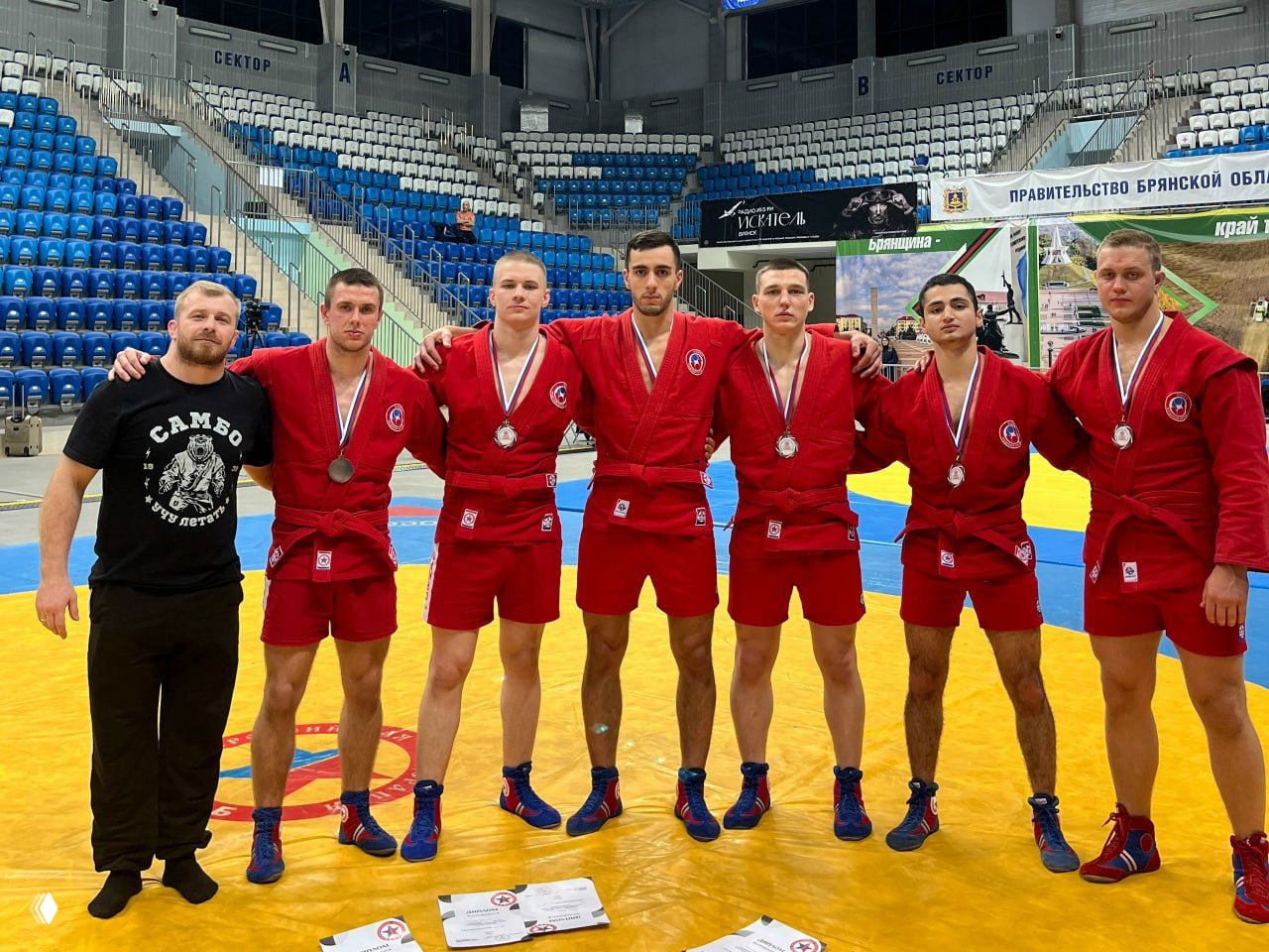 Рязанские самбисты завоевали шесть медалей на чемпионате ЦФО