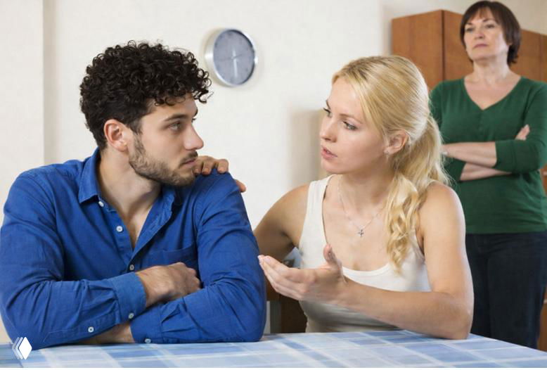 Когда мама занимает главное место в жизни мужа